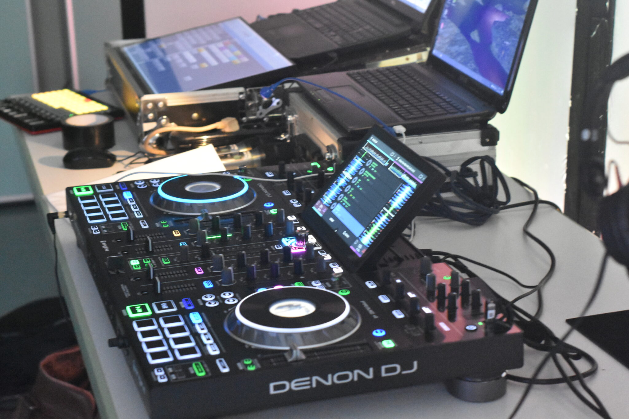 Avis Denon DJ Prime 4